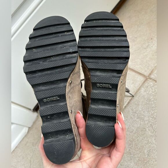 Sorel Joan of Arctic Mid Lace Up Wedge Dark Fog Kettle Grey Tan size 10 boots - Picture 6 of 9